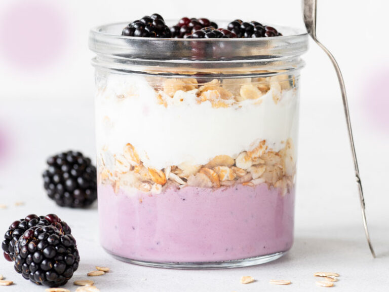 Blackberry Vanilla Yogurt Parfait - Prairie Farms Dairy, Inc.